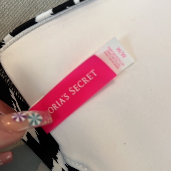 Victoria Secret bikini top - Picture 3 of 3